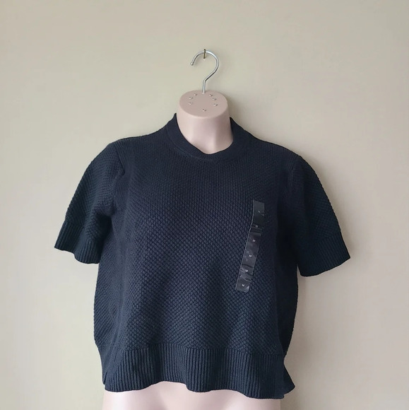 Banana Republic Sweaters - NWT Banana Republic women sweater short sleeve sz.M oversized